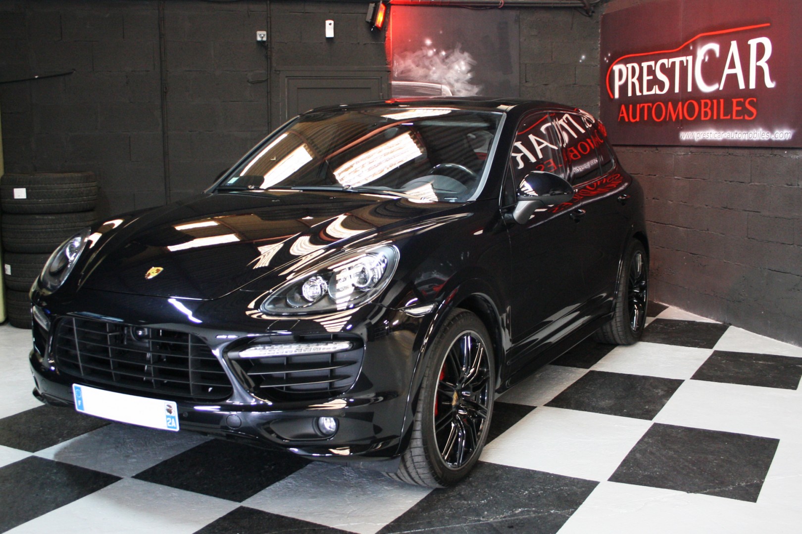 PORSCHE CAYENNE GTS V8 4.8 420Ch 2013 Presticar Automobiles