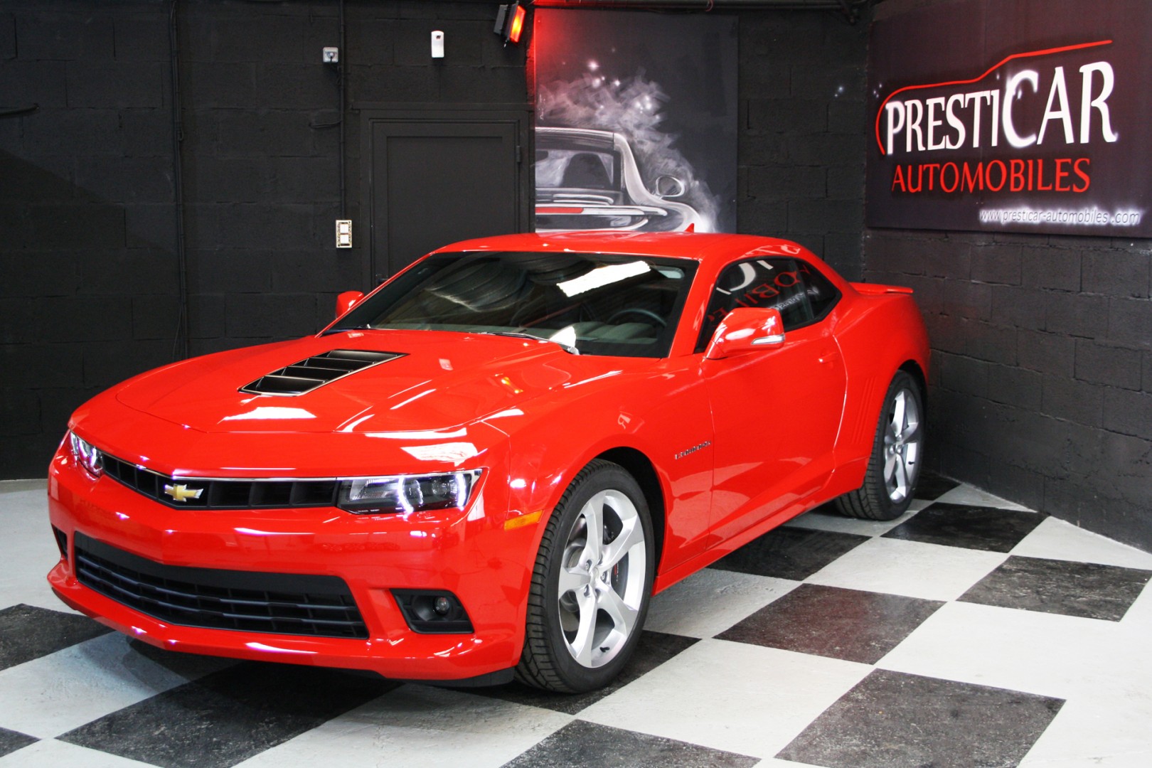 Chevrolet camaro v8