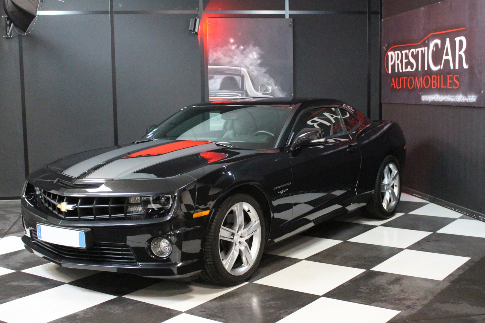 Chevrolet camaro v8