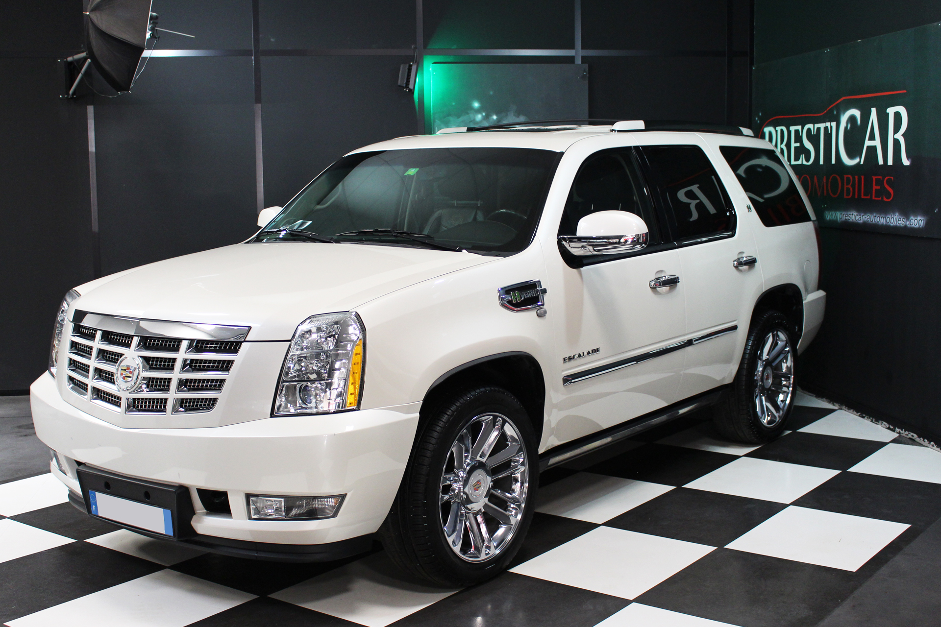 CADILLAC Escalade Hydrid 6.0 V8 337 Ch Platinium BVA 2013 - Presticar