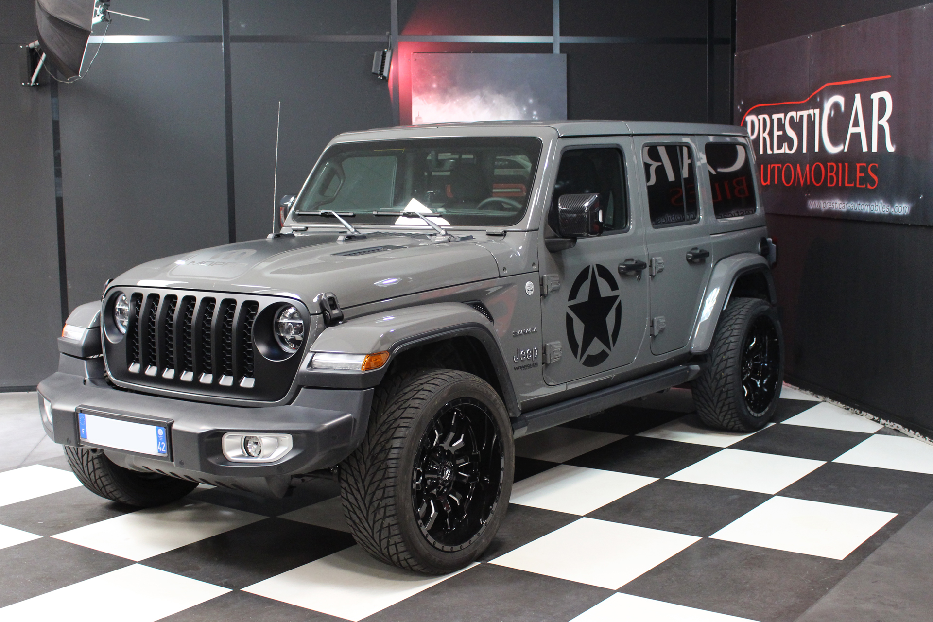 JEEP Wrangler Unlimited 2.2 MJET 200 Sahara BVA